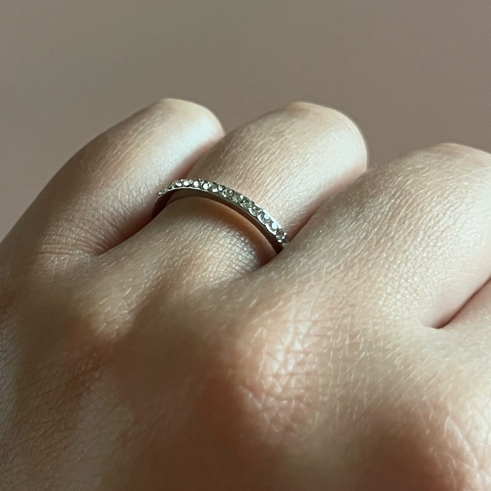 💍 Size 7 Sterling Silver Cubic Zirconia Ring 💍 - Picture 3 of 5